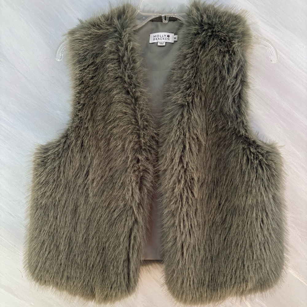 Molly Bracken M Green Lined Super Soft Faux Fur Vest   Rare Color! Luxury